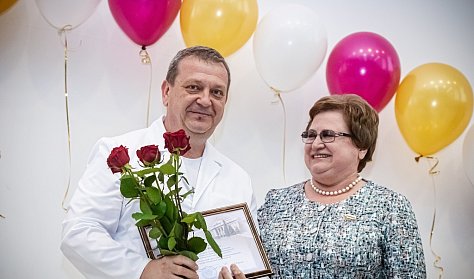 За заслуги в медицине